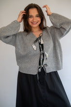 Load image into Gallery viewer, Hannah sequin bow jersey