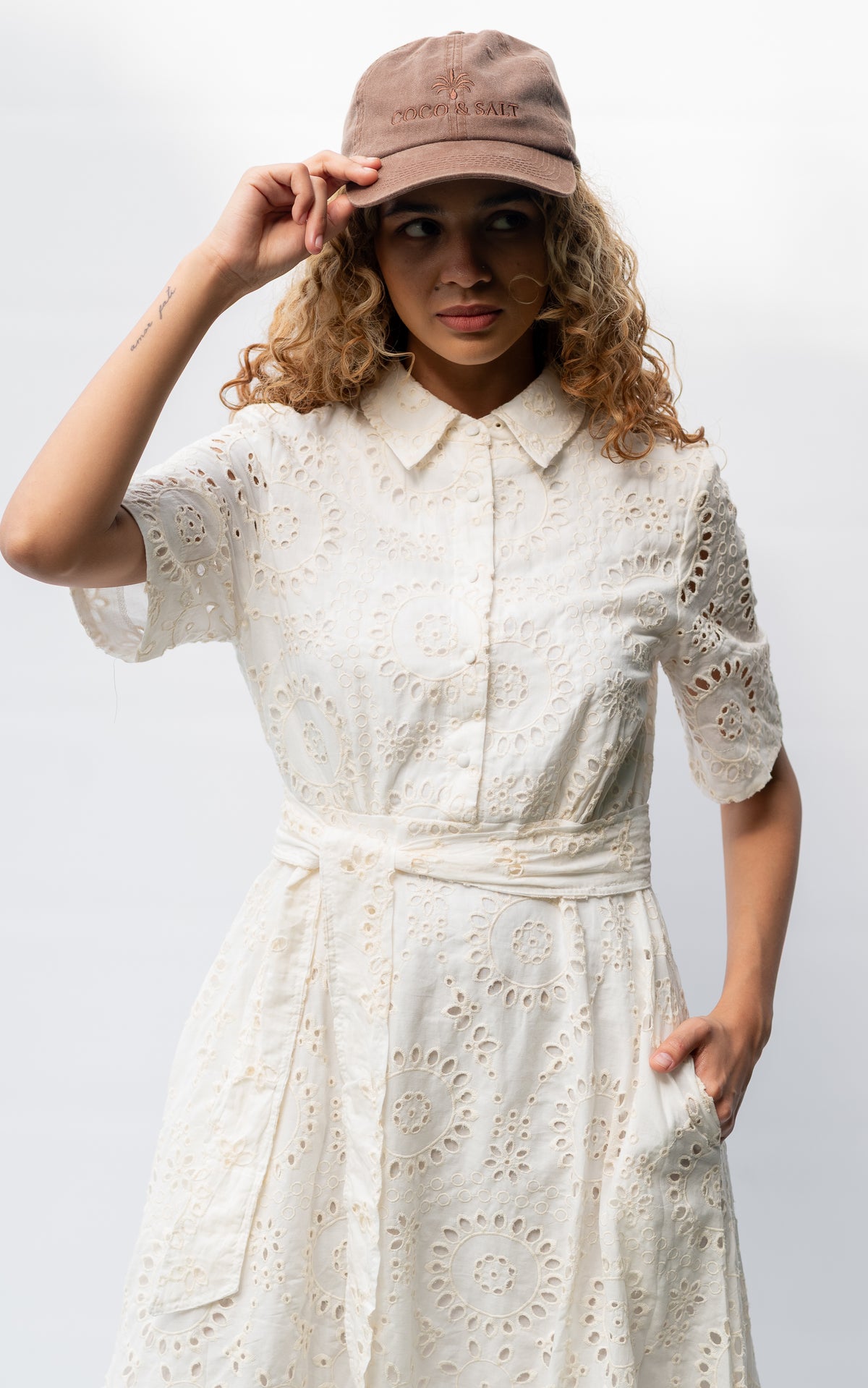 Caps