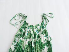 Load image into Gallery viewer, Greenery pleated dress