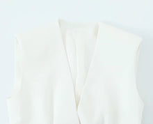 Load image into Gallery viewer, White sleeveless blazer