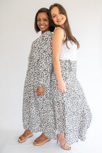 Load image into Gallery viewer, Tunic dress - Ditsy black
