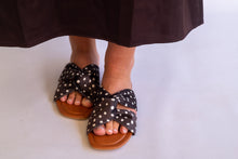 Load image into Gallery viewer, Abstract dot sandal • chocolate
