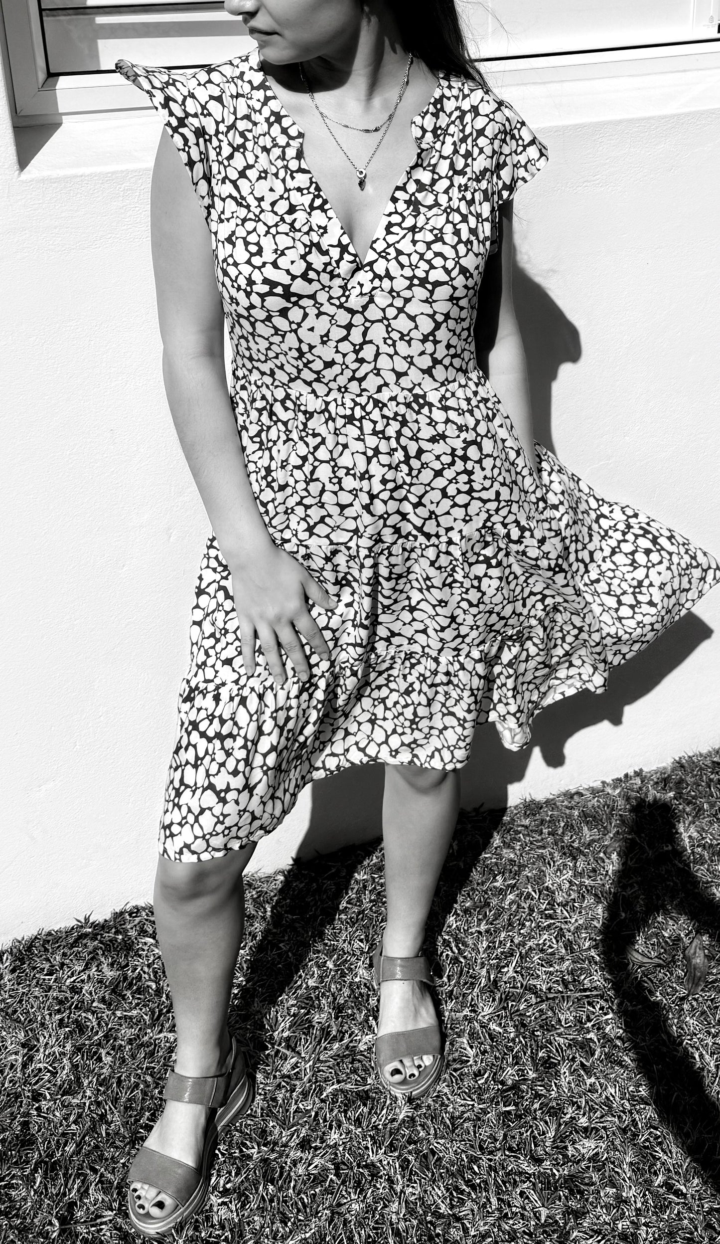 Sophia dress ditsy black & white